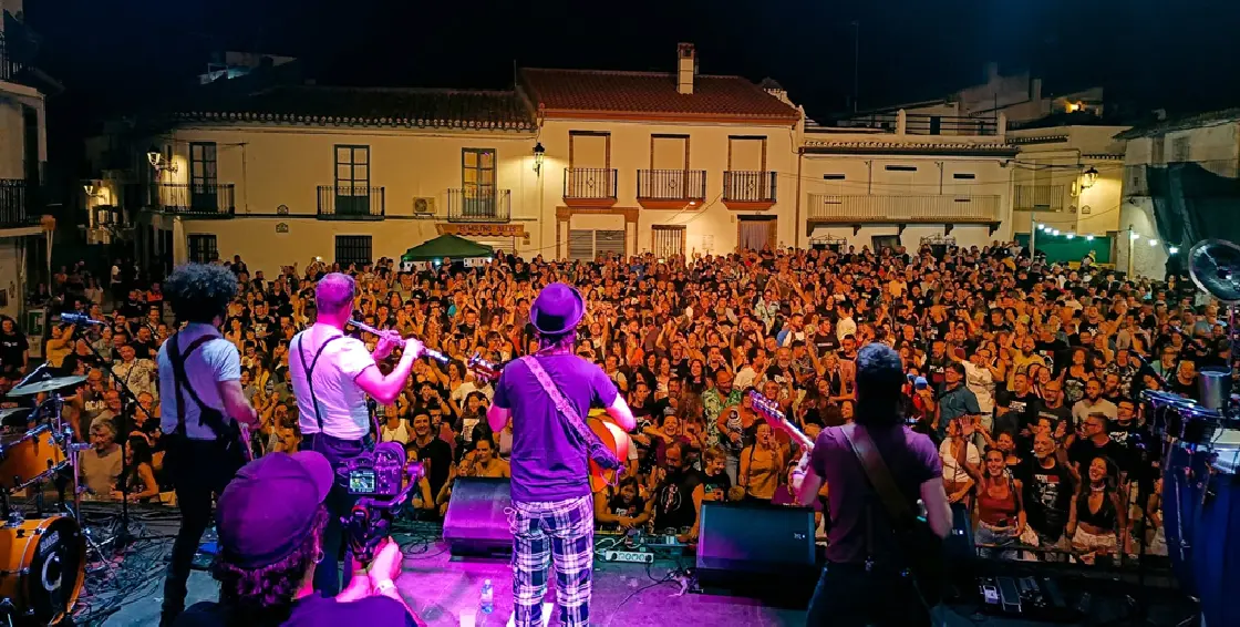 Picón Rock en directo en la Plaza del Molino de Jérez del Marquesado